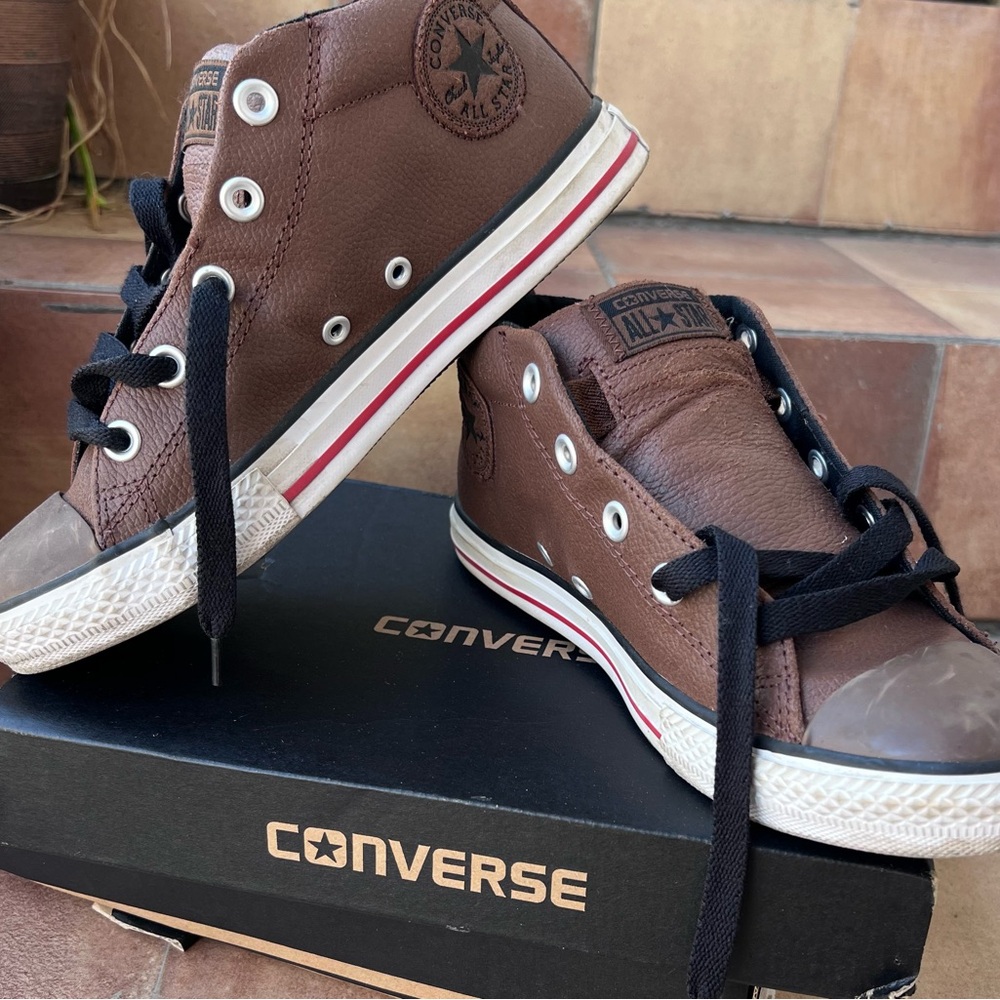 Converse Brown High-Top Sneakers Classic Design (big Boy)